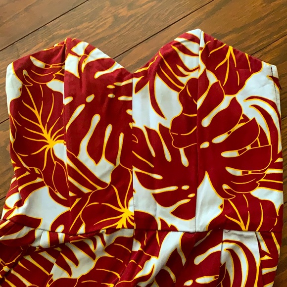 H&M Jumpsuit in blue/burgundy print sz 8 - Picture 2 of 3